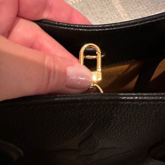 Like new Louis Vuitton OnTheGo GM black square tote. - Picture 11 of 15